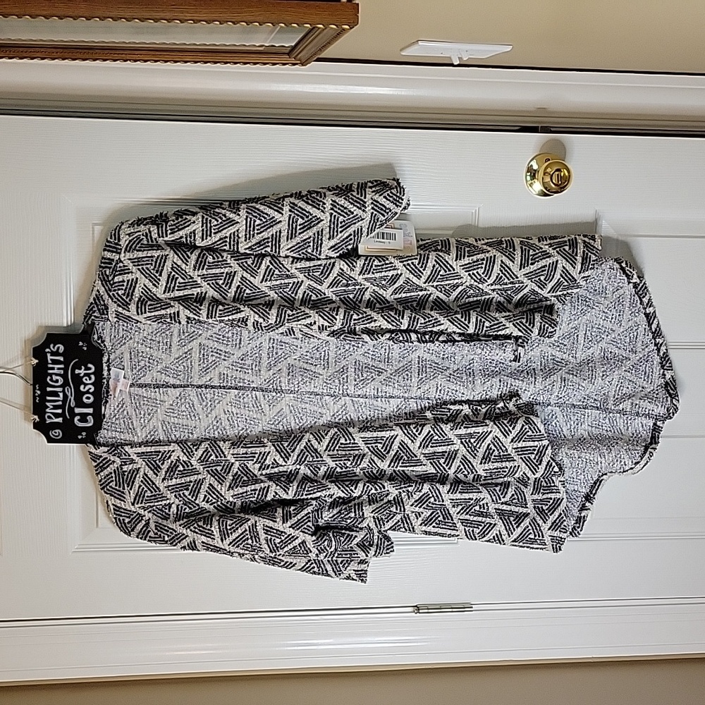 LuLaRoe Small Lindsay Cardigan Gray Black Diamonds New Kimono